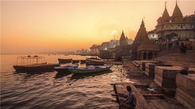 2 con sông có 2 màu trái ngược nhau nhưng cùng chung 1 số phận ở Ấn Độ-2