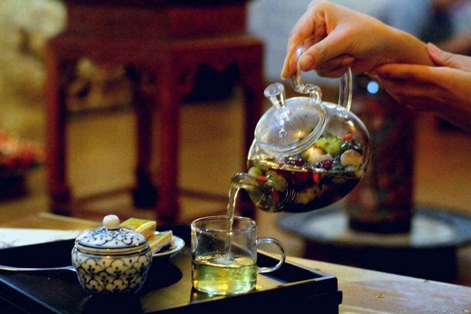 Quán trà được Huệ và Dương trong Về nhà đi con ngồi tâm tình bỗng nổi như cồn vì được đóng phim hot-4