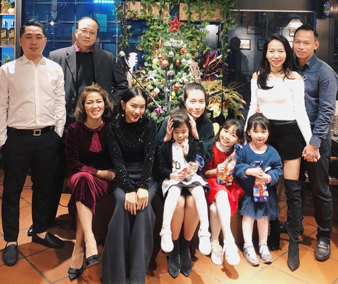 Dàn hotgirl sinh ra trong nhà có 3 chị em gái đều tài năng, xinh đẹp-8