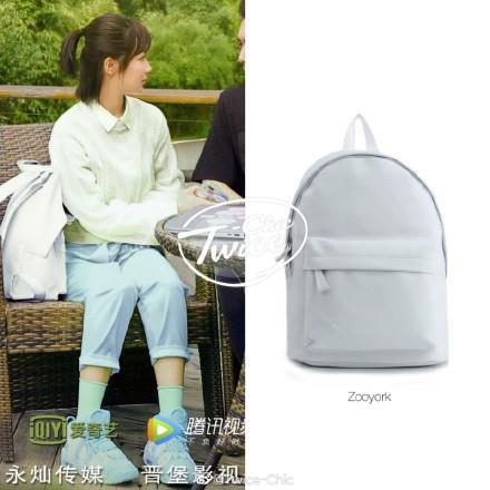 Đi giày hiếm trong phim, nữ chính Cá mực hầm mật vẫn bị dân mạng chê-7