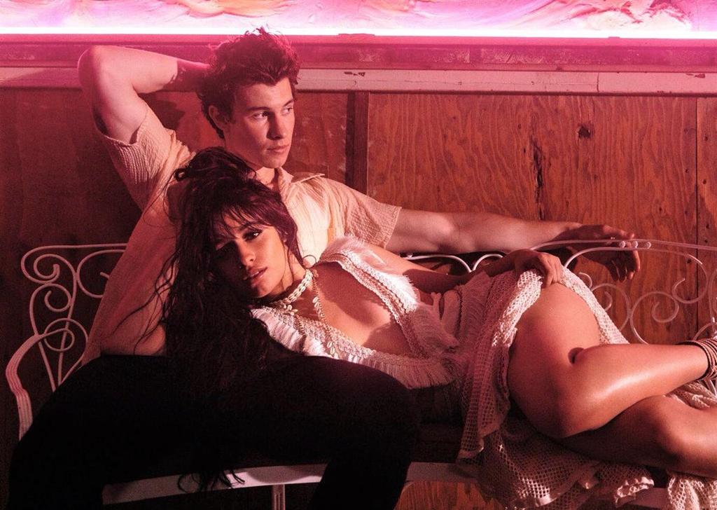 Camila Cabello - chủ nhân hit tỷ view, tin đồn yêu Shawn Mendes-1