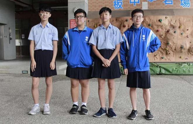 Tranh luận về giới khi bé trai ở Trung Quốc mặc váy đến trường  Báo Phụ Nữ