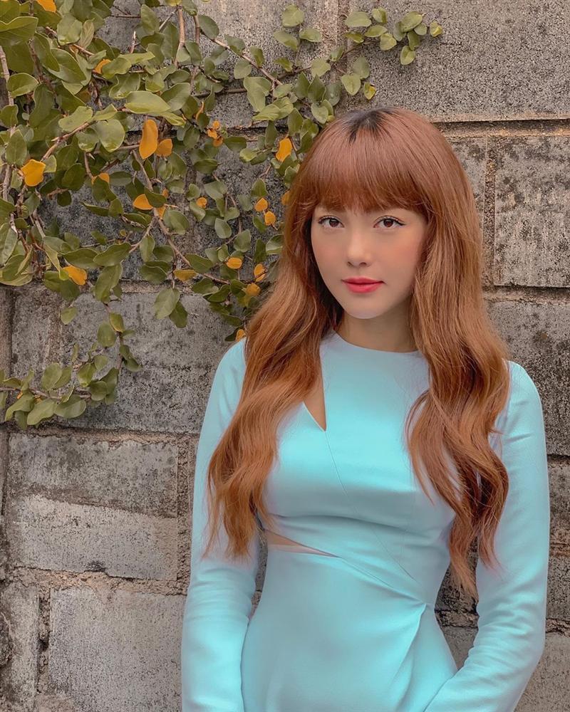 Minh Hằng khoe ảnh đi ăn mà fan không nhận ra nổi thần tượng: Đẹp mà giả tạo rập khuôn-7