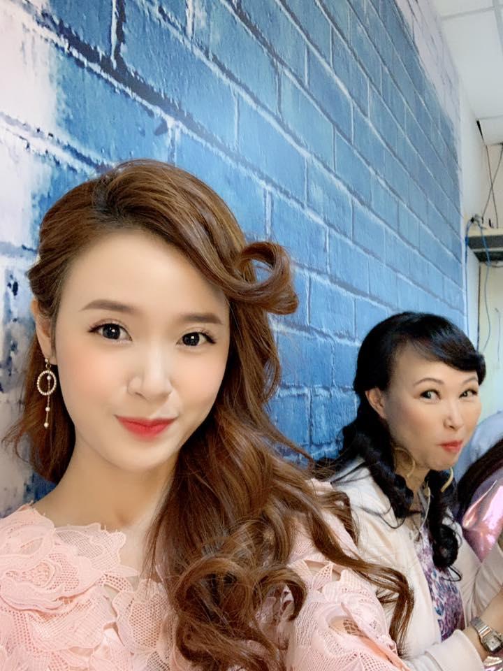 Ngoài mẹ ruột, đây chính là người phụ nữ quyền lực mà Midu cực kỳ yêu quý-2