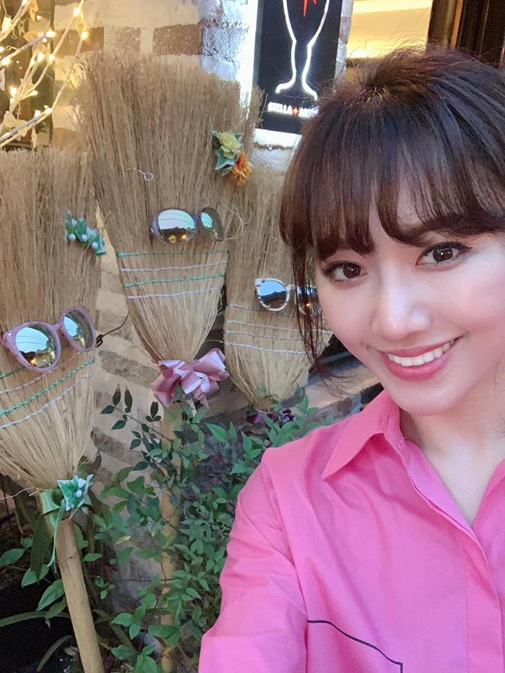 Em chồng Tăng Thanh Hà hân hoan kỷ niệm 10 năm ở Việt Nam-6