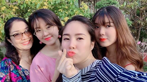 Đang bầu bí diễn viên Lê Phương khoe vừa đón nhận thêm niềm vui bất ngờ từ người đặc biệt-2