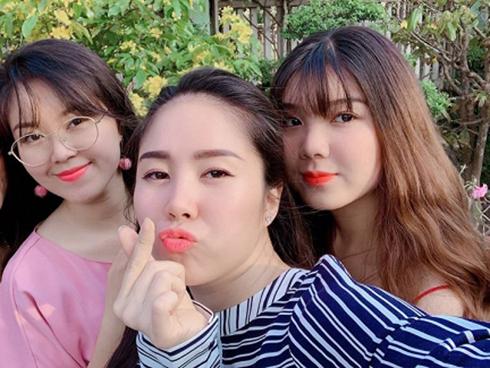 Đang bầu bí diễn viên Lê Phương khoe vừa đón nhận thêm niềm vui bất ngờ từ người đặc biệt