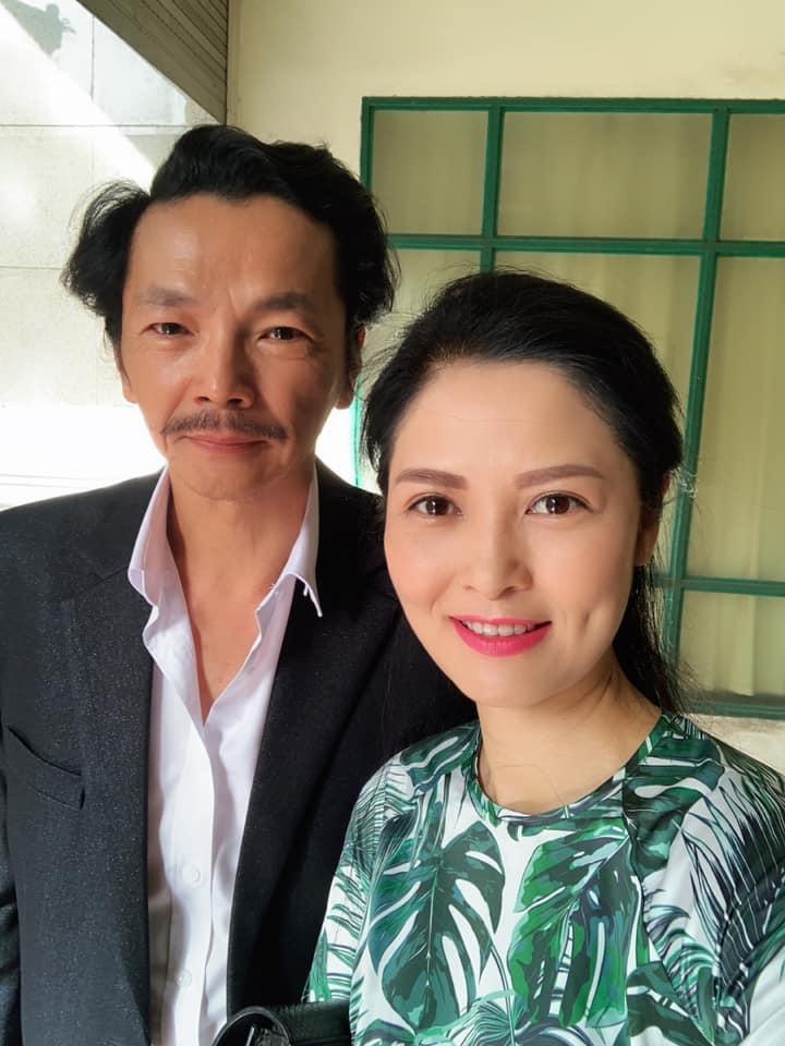 Người tình bán hoa của bố Sơn Về nhà đi con ngoài đời sở hữu vẻ đẹp gợi cảm khác xa trên phim-3