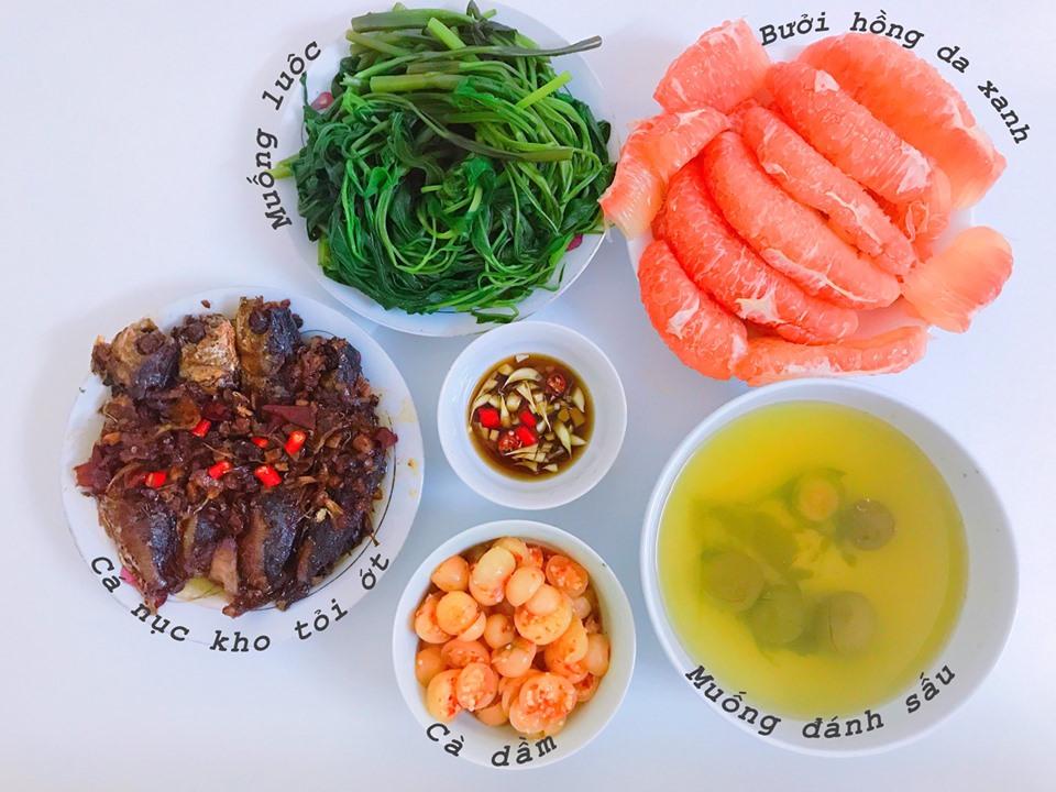 Tự nhận mình lười nhưng cô nhân viên văn phòng 26 tuổi lại khiến người khác kinh ngạc với những mâm cơm ngon, đẹp đã mắt-17