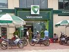 Súng nổ liên tiếp khi cướp xông vào ngân hàng Vietcombank ở Thanh Hóa