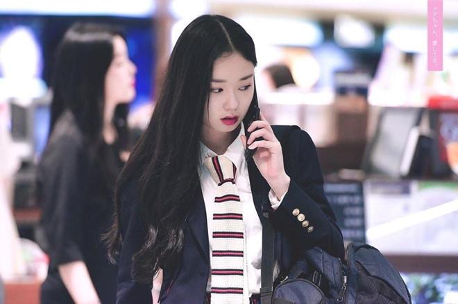 Thí sinh Produce 48 gây chú ý vì quá xinh đẹp trong loạt ảnh chụp lén-1