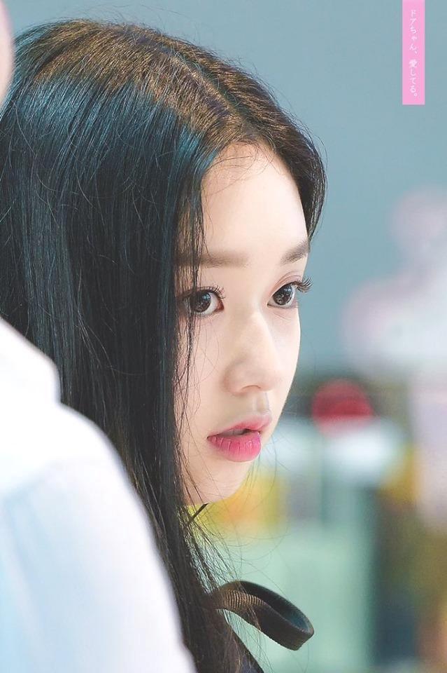 Thí sinh Produce 48 gây chú ý vì quá xinh đẹp trong loạt ảnh chụp lén-4