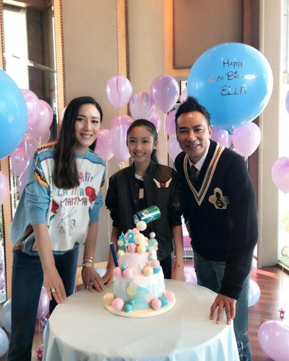 Ái nữ của ông trùm Nhậm Đạt Hoa khoe chân dài miên man, khí chất hơn người dù mới 14 tuổi-2