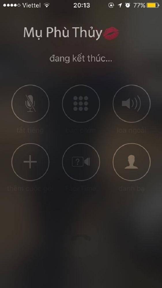 Vũ lưu tên bồ là đối tác trong Về nhà đi con, vậy các bà vợ được chồng lưu tên trong điện thoại là gì?-8