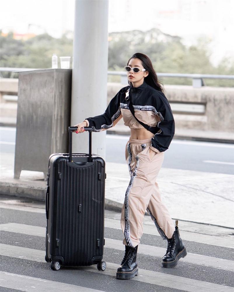 Chi Pu ăn đứt Jisoo - visual của BlackPink khi đụng hàng-1