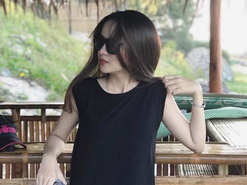 Hotgirl Đà Nẵng gây bão mạng với clip show số điện thoại lần đầu gặp mặt, diện kiến nhan sắc thật còn bất ngờ hơn