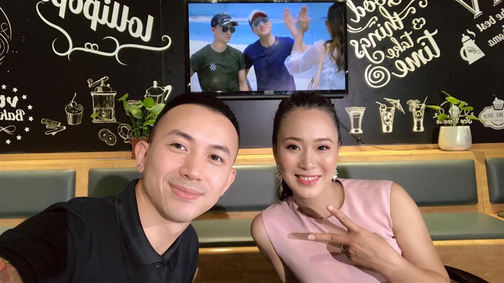 Hé lộ clip hậu trường Chi Pu mua chuộc khi fans đến xem hotgirl biểu diễn-3