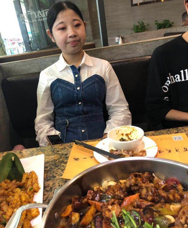 Tưởng tìm được mối ngon khi hẹn hò qua mạng, trai đẹp chỉ muốn đập đầu tự tử khi chứng kiến nhan sắc bạn gái ngoài đời-2