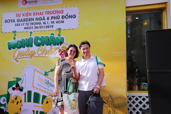 Giới trẻ Sài thành nô nức ‘check-in’ Ngã 6 Phù Đổng-3