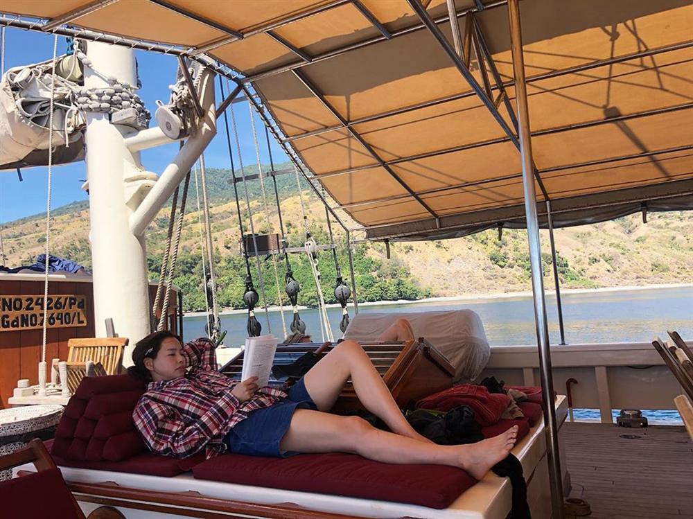 Bản tin Hoa hậu Hoàn vũ 26/7: HHen Niê sang Thái làm phù dâu, dân mạng chỉ sợ cô chặt luôn cả tân nương ngày cưới-10