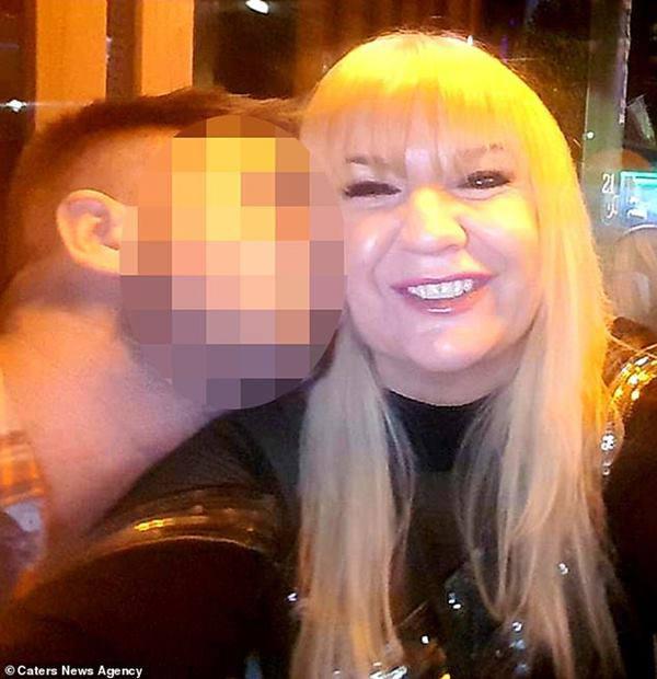 Cặp kè với 200 trai trẻ, quý bà U60 ví mình như sư tử, tiết lộ ham muốn đỏ mặt-3