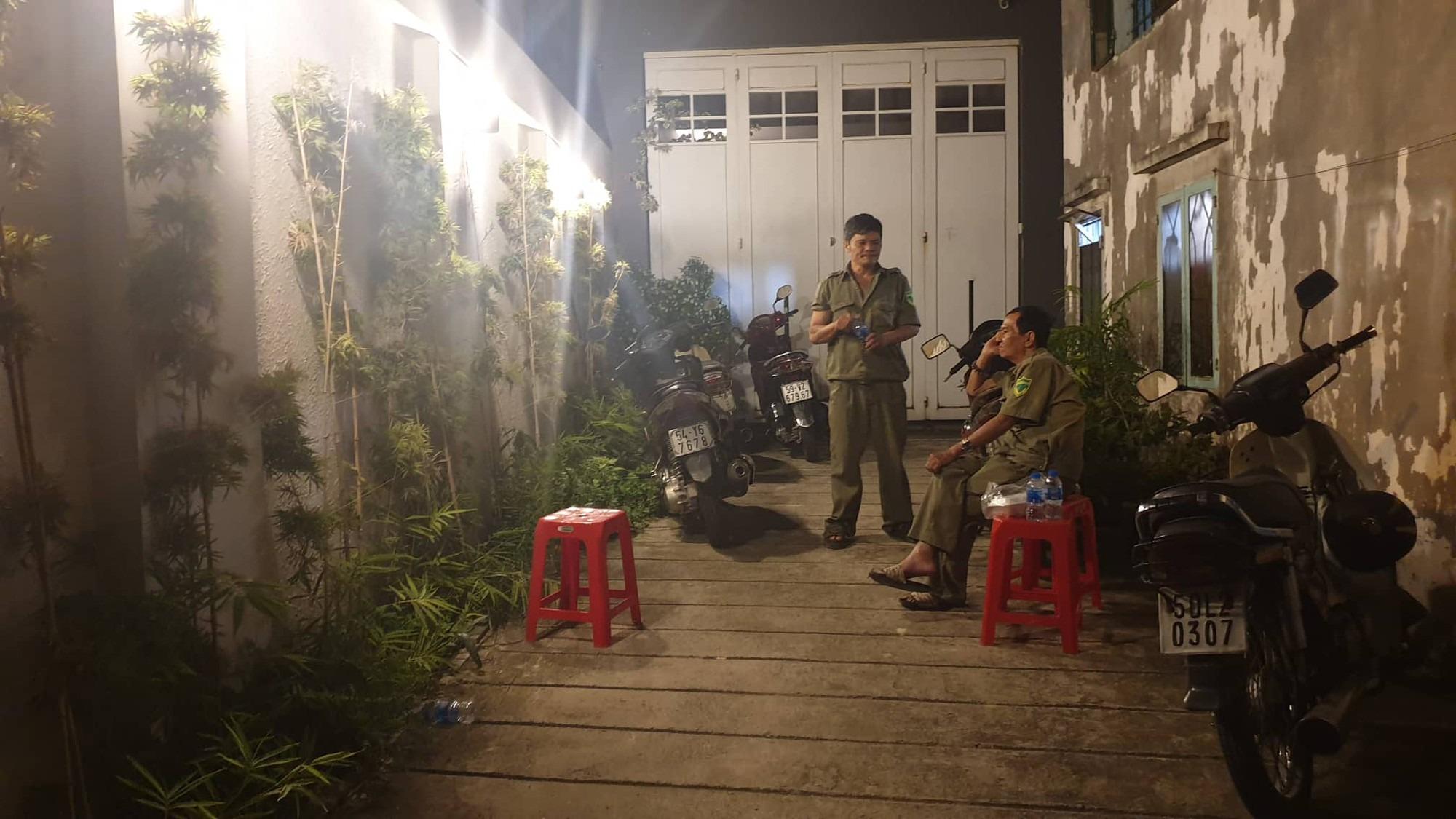 TP. HCM: Cháy phòng trọ khoá cửa, 2 bé trai tử vong thương tâm-4