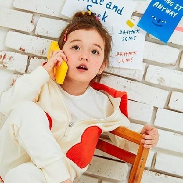 Mẫu nhí lai Hàn Quốc - Na Uy được khen xinh như thiên thần-3