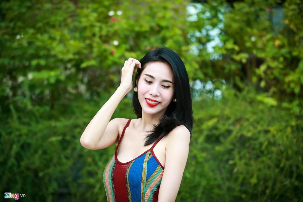 Thủy Tiên tiết lộ sở hữu biệt thự, xe sang và hàng chục tỷ ở tuổi 34-7