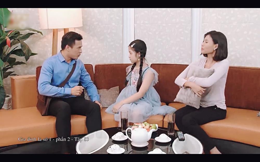 Chuyên gia oẳn tù tì Lương Thế Thành thua đau đớn trước người giúp việc trong Gia đình là số 1-2