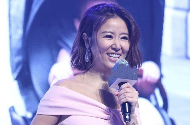 Ảnh chưa chỉnh sửa của Lâm Tâm Như gây tranh cãi-1