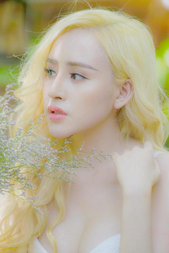 Nhìn chiếc mũi biến dạng như xuyên thủng vạn vật của bà Tưng, dân tình quả quyết: Thà xấu tự nhiên còn hơn đẹp nhân tạo-2