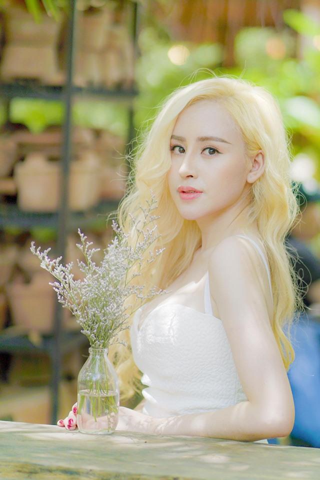 Nhìn chiếc mũi biến dạng như xuyên thủng vạn vật của bà Tưng, dân tình quả quyết: Thà xấu tự nhiên còn hơn đẹp nhân tạo-5