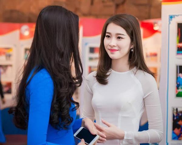 2 lần xuống tóc là 2 lần Đặng Thu Thảo gây bão với nhan sắc lão hóa ngược-15