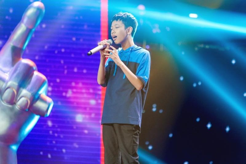 Xuất hiện cậu bé hát nhạc Trịnh cực chất khiến Hương Giang và Lưu Thiên Hương sứt mẻ tình cảm-1