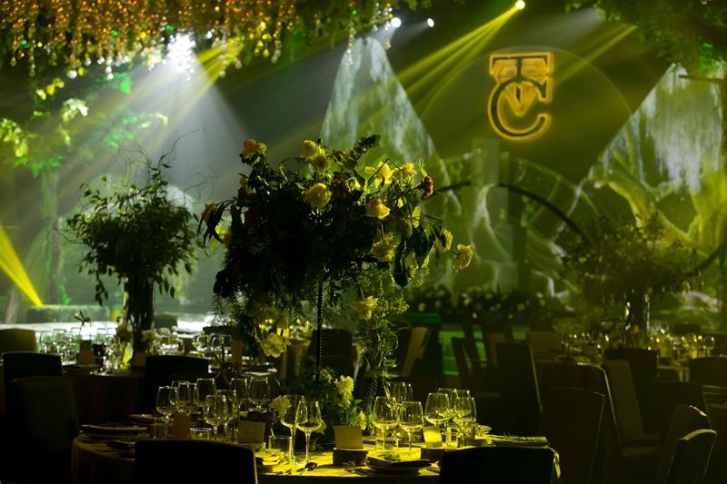 HOT: Hé lộ không gian tiệc cưới đẹp xuất sắc như khu rừng nhiệt đới của Cường Đô La - Đàm Thu Trang-14