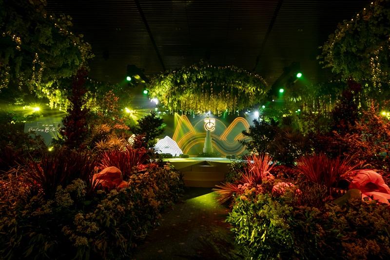 HOT: Hé lộ không gian tiệc cưới đẹp xuất sắc như khu rừng nhiệt đới của Cường Đô La - Đàm Thu Trang-13