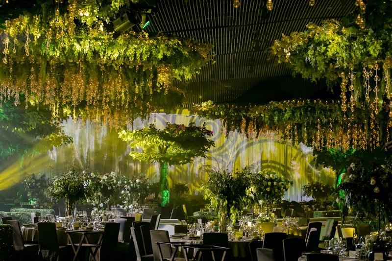 HOT: Hé lộ không gian tiệc cưới đẹp xuất sắc như khu rừng nhiệt đới của Cường Đô La - Đàm Thu Trang-15
