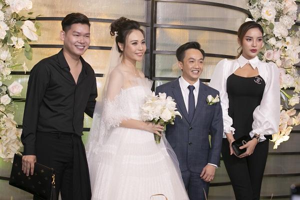 Đại gia Minh Nhựa cùng dàn sao đình đám tưng bừng đi ăn cưới Cường Đô La - Đàm Thu Trang-6