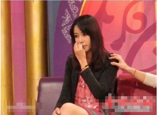 Người mẫu Đài Loan từng bị bạn trai đại gia đánh đập tàn nhẫn-1