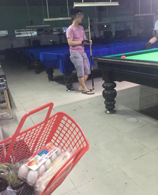 Chồng xung phong đi chợ, vợ con chờ dài cổ, lo chồng bị bắt cóc, ai ngờ nhìn thấy sự thật đắng cay-1