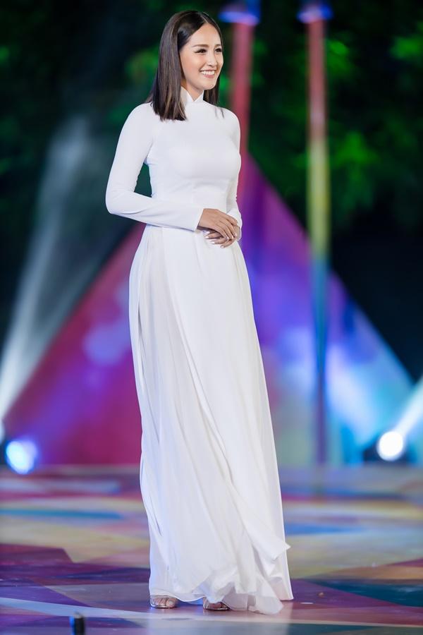 Nam Em già đau già đớn khi sánh vai với Mai Phương Thúy dù nhỏ hơn gần chục tuổi-5