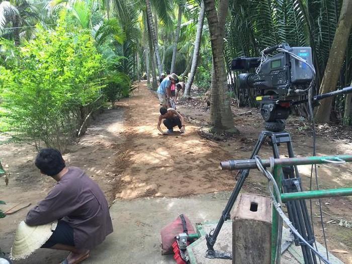 Hình ảnh hậu trường hài hước của những đoàn làm phim nghèo-4