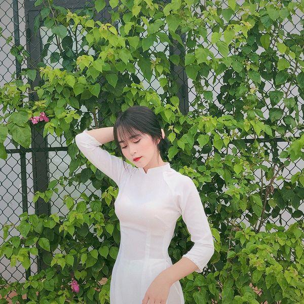 Chỉ với bức ảnh cầm biển trong hoạt động ngoại khóa của trường, nữ sinh Sơn La bị truy lùng vì nụ cười gây nghiện người xem-6