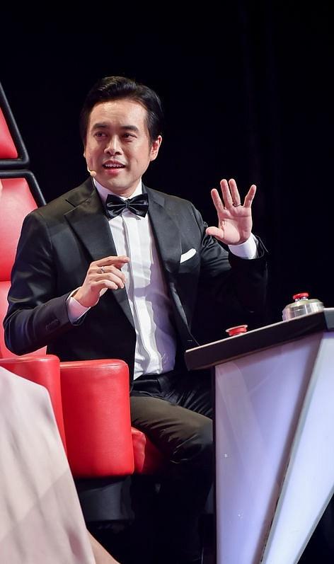 Đeo bịt tai giả vờ ngủ khi Hương Giang nhận xét thí sinh, Dương Khắc Linh bị chê vô duyên hết phần thiên hạ-7