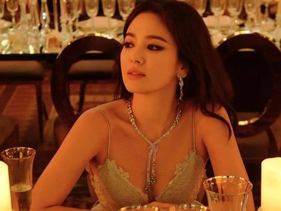 Song Hye Kyo cảnh cáo 9 tờ báo đưa tin cô 'thay bồ như thay áo'