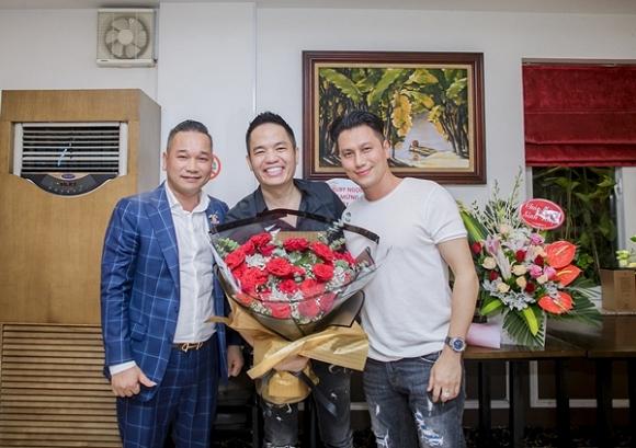 Công khai gương mặt lạ hoắc của Việt Anh, Quế Vân tiếp tục hứa hẹn: Sau 3 tháng mới tự nhiên được-8