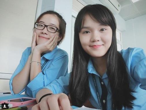 Bạn gái Quang Hải, Duy Mạnh và loạt WAGs Việt tự tin khoe mặt mộc-5