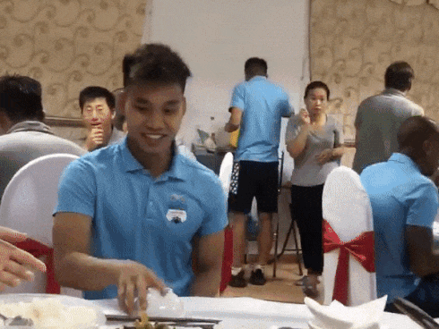 Văn Thanh gây xôn xao khi bất ngờ bị khui ảnh nóng bên bạn gái xinh đẹp-4