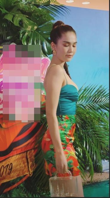 Khoe vòng 1 căng tràn sau khi bị chê xập xệ, Ngọc Trinh không ngờ tự mình làm lộ nhược điểm chết người-5