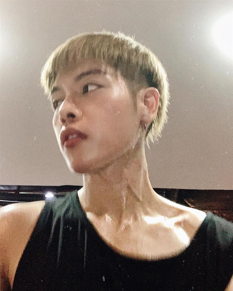 Bị cắt vai phù dâu trước giờ G, Diệp Lâm Anh quyết tâm chờ tới cuối hôn lễ chỉ để... ôm Đàm Thu Trang-5